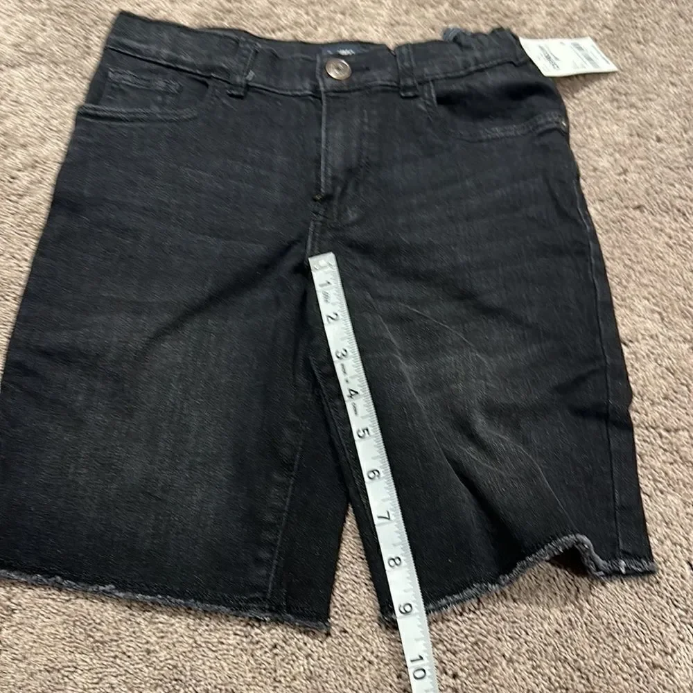 Osh Kosh denim shorts! Raw hem! Snap button with zipper size 8 stretch